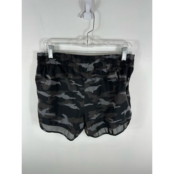 Athleta Printed Mesh Racer Run Short 4 Inch Dark Camo Size Medium - Picture 2 of 11